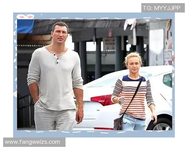 足球明星与女友的甜蜜瞬间揭秘他们的爱情故事与生活点滴