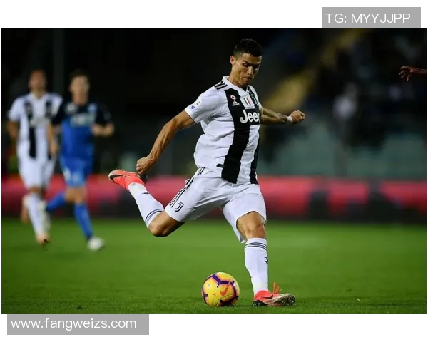 描绘C罗足球明星的艺术之旅与技巧解析